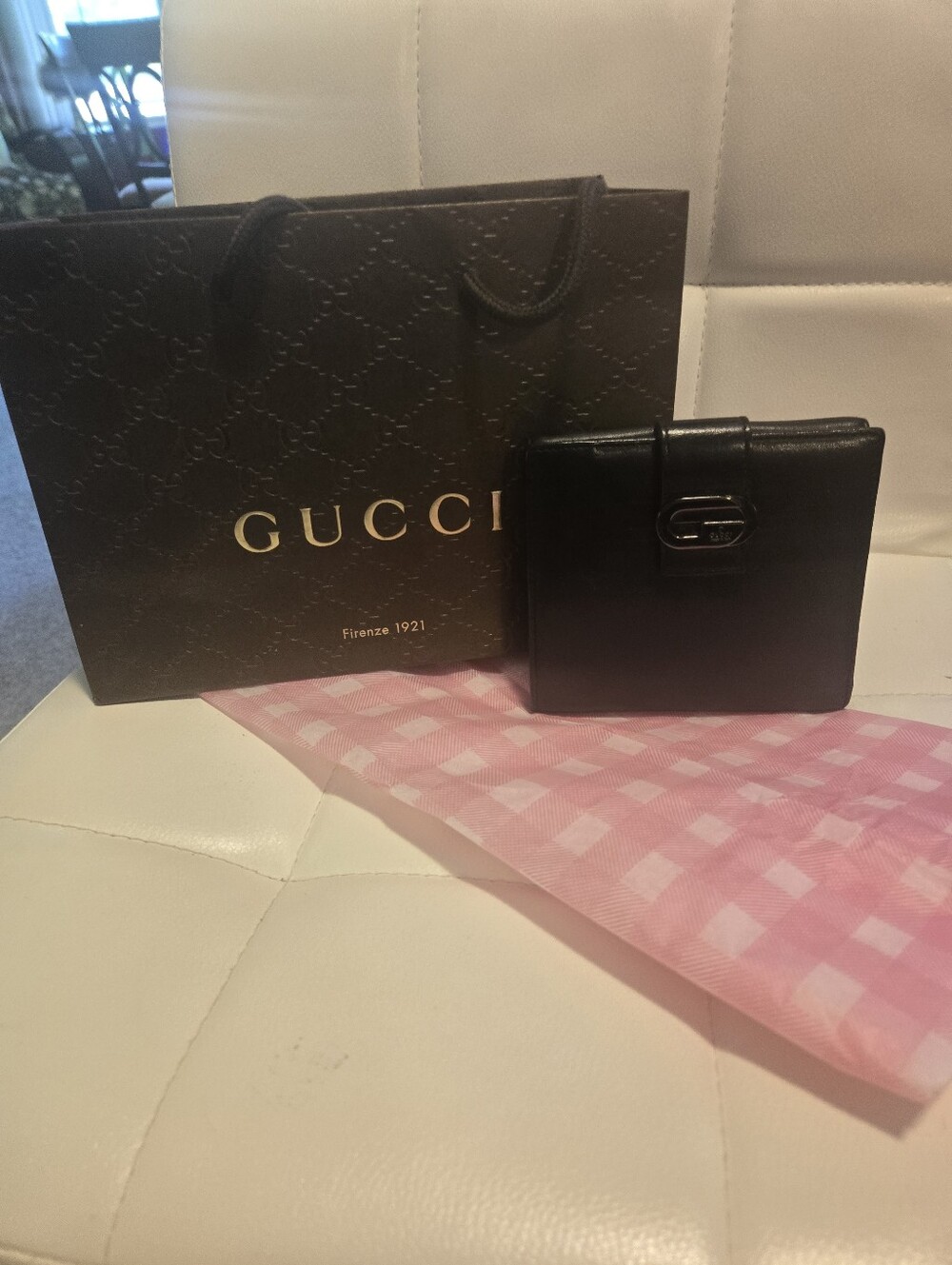 Gucci Wallet EUC